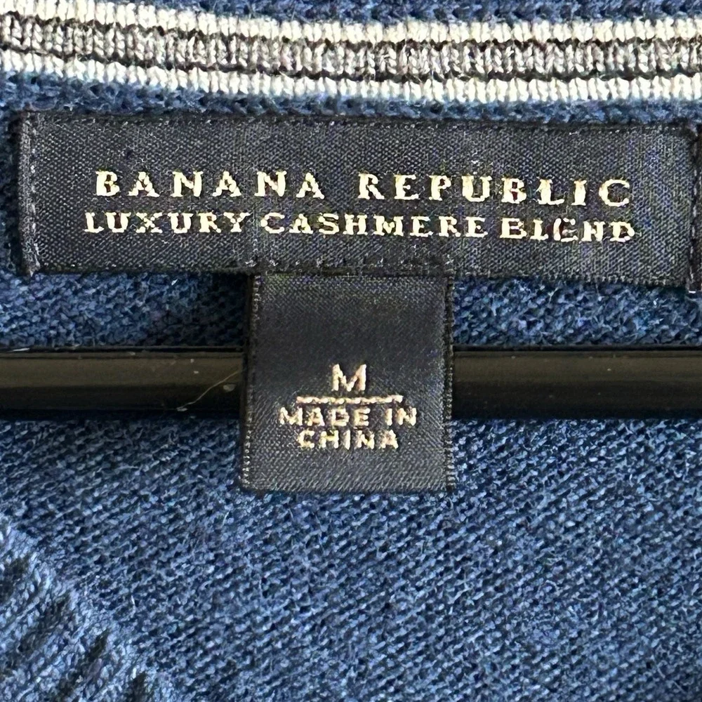 Banana Republic Wool/Cashmere Blend Argyle Sweater - Medium - Blue V-Neck Soft ✨